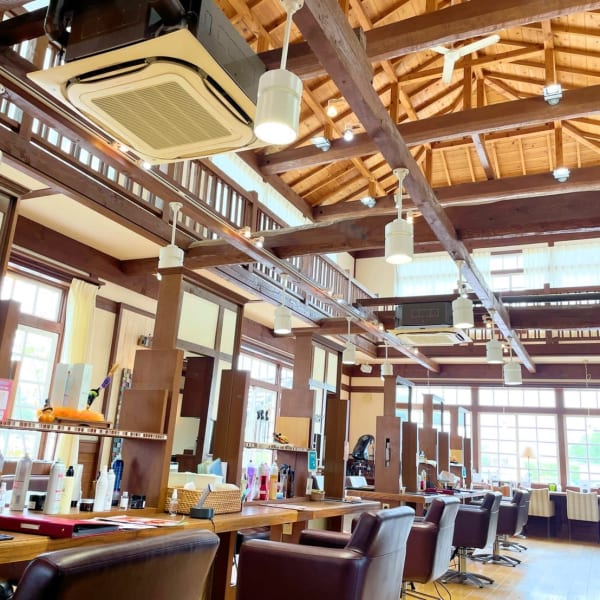 《駐車場あり》トレンドスタイルをご提案◎磨かれたカット技術で理想のヘアスタイルにイメージ一新♪|TJ天気予報 1ポ 四日市店