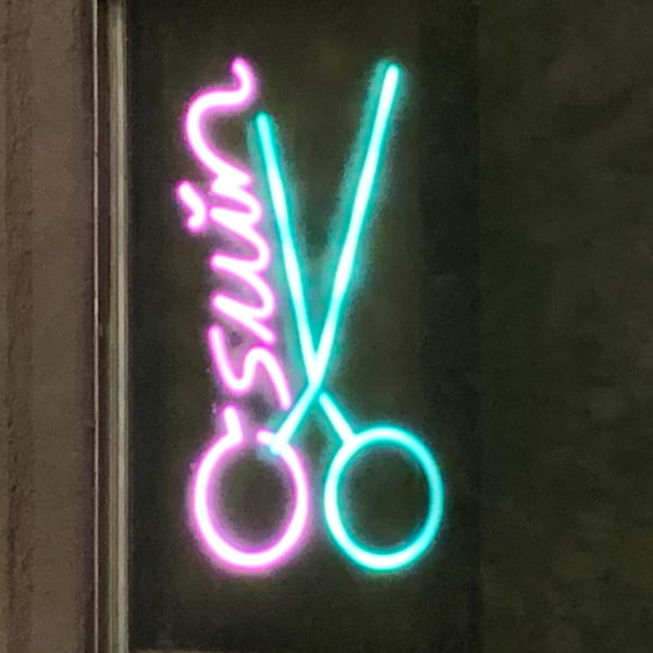 トレンドカラー◎オフィスでもプライベートでも自然に馴染む髪色に♪キレイに輝くカラーを☆彡|asuin