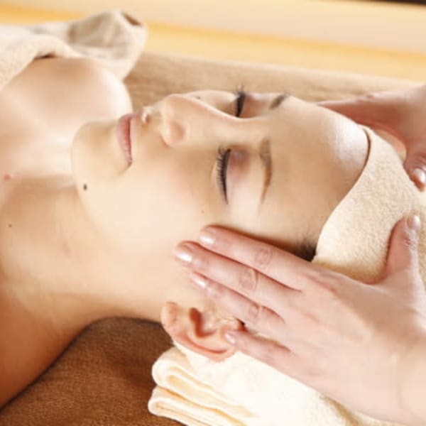 1度でクリアな陶器肌☆フェイシャル素肌美コース100分20900円より19％OFF|麻布エステ ウノジェンネ