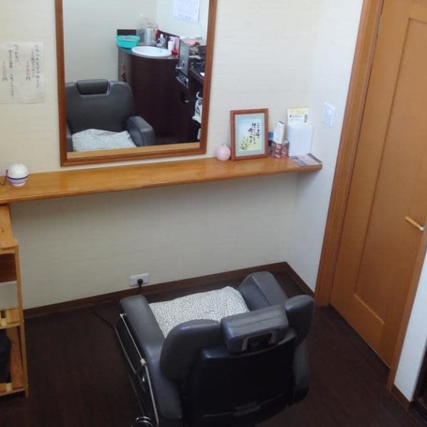 【コロナ対策実施中】広々とした店内以外に、個室のご用意があります|AMURI hair