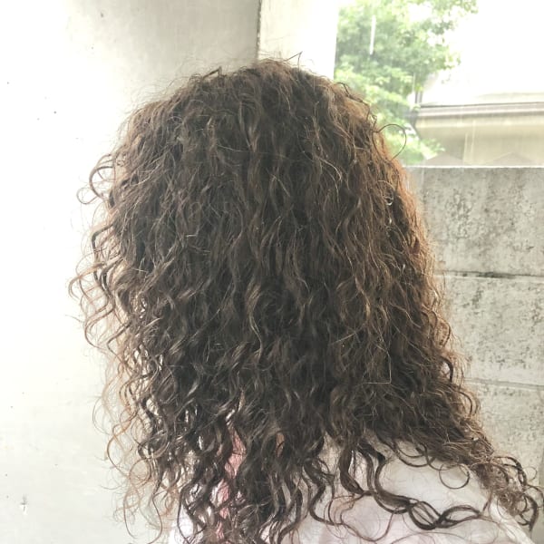 【外国人風】スパイラルパーマ！再沸騰している隠れ人気スタイル♪|Fleu[r] フルー 都立大学店