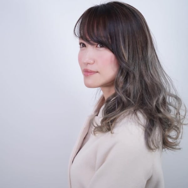 オススメ☆【バレイヤージュカラー】艶感のある色味・外国人風な透明感で思わず自慢したくなるヘアに☆彡|Nut's