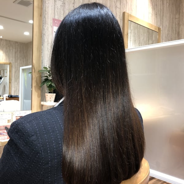 新時代のエイジング&ケアシステム「Rezo+マグネットカラー」|C'ECILE HAIR