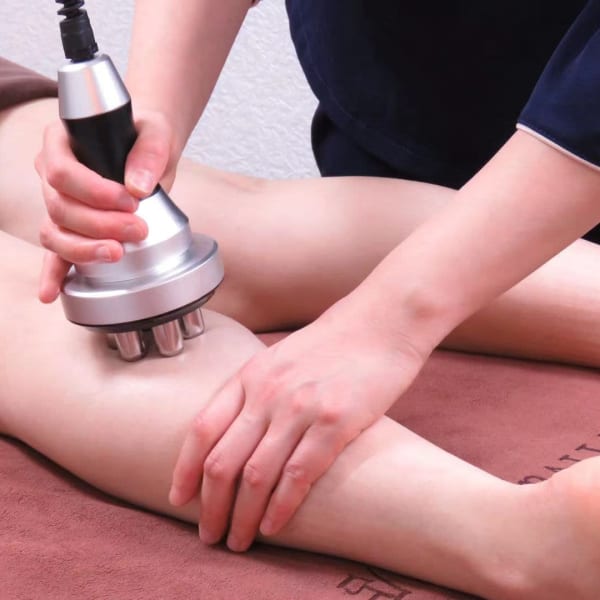 【アロマオイルマッサージ】アロマの香りに癒されながら~日常を忘れてリラックスしませんか?|脂肪冷却痩身専門店 プリランティア新宿店