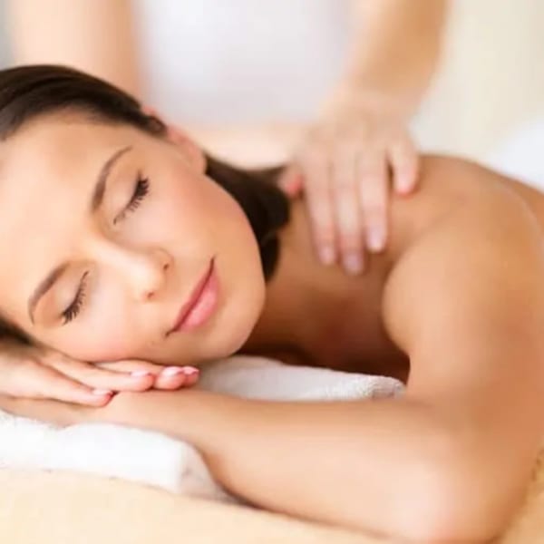 【全身オイルリンパ】癒しとリフレッシュに！アロマオイルで全身を丁寧にマッサージ♪|リラクゼーションサロン SAHARA