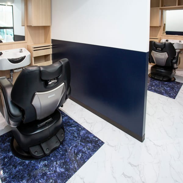 【話題のシェアサロンがついに掲載♪♪】ブース型個室×マンツーマン施術をご堪能!!|【シェアサロン】 LIBERTY SHARE BARBER 銀座