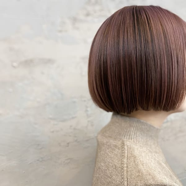 女性オーダー1番人気のメニュー☆白髪もデザインに。育てるハイライト、大人のハイライトはいかがですか？|HAIRSALON solork