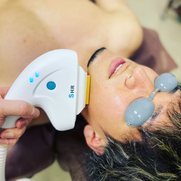 《好評♪》ヒゲ脱毛セット◆メンズの男磨きにぜひ脱毛体験を♪お気軽にご来店ください♪|Men's脱毛 FIGO 大宮店