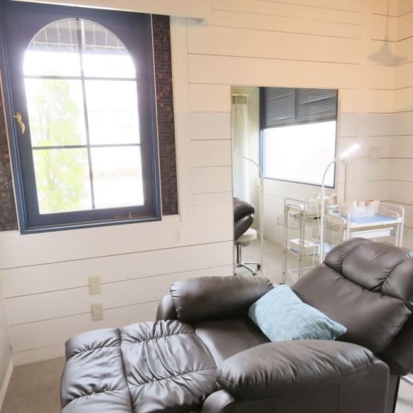 《メンズ歓迎★》”オススメ☆ハリウッドブロウリフト”お客様に合わせて眉をデザインします☆彡|emma eyelash