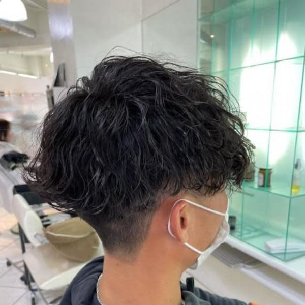 【人気急上昇】メンズパーマでイメージを変えたい!朝のスタイリングが断然楽になる◎|muse 新小岩店