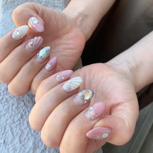 デートにもオフィスにも万能上品ネイル|PNRnail