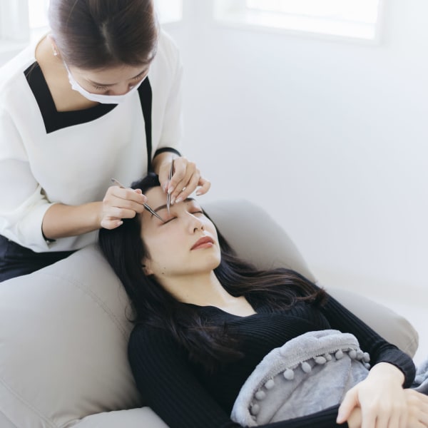 《駐車場あり》パリジェンヌラッシュリフト◆ナチュラル&パッチリな目元へ道きます!|EYE LOUNGE BIELSA