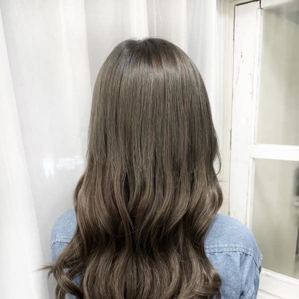 理想のロングヘアにイメチェン!【エクステ】で伸ばし途中のスタイルもカバーしてお洒落にchange♪|Natural Control