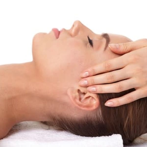 【話題のドライヘッドメニュー】|リラクゼーション/ドライヘッドスパ専門店 gina