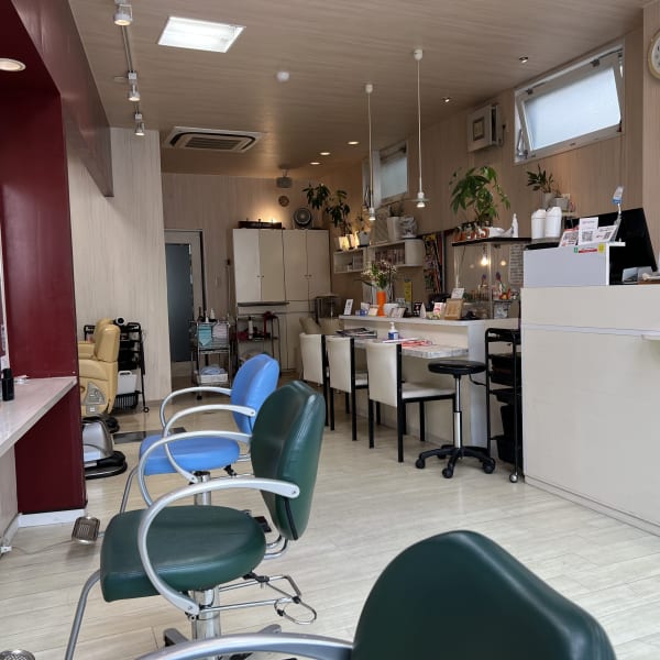 <メンズカットが得意なサロン>全メニューにマッサージ付きという嬉しいサービスも人気です☆|OFA'S HAIR 美野島通り店