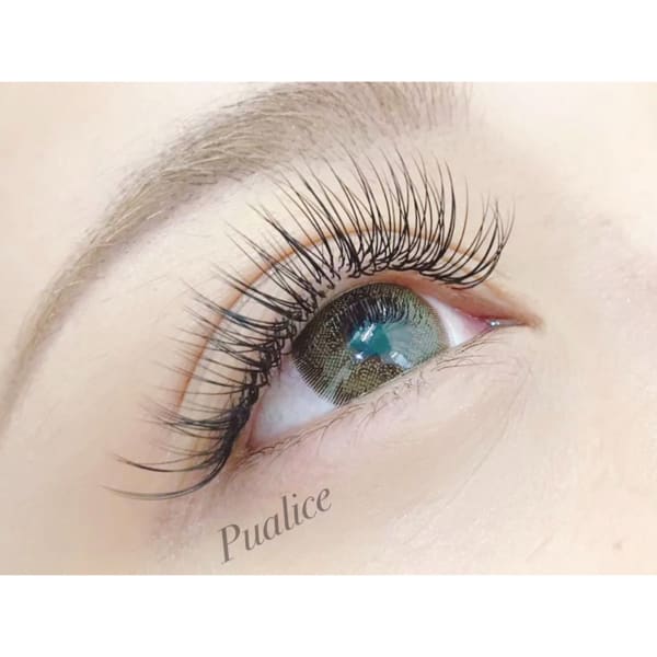 【南森町】セーブル・フラットラッシュ取り扱い有♪TOPレベルのスタッフによる高技術★|Pualice