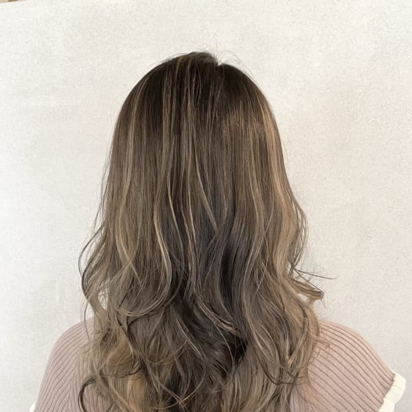 ハイライト・バレイヤージュ・インナー・グラデーションカラー♪好みに合わせてカラーを遊びませんか？|Pompadour