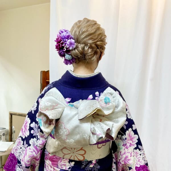 撮影のヘアメイク担当！ヘアメイク  、ヘアセット、ブライダルヘアメイク  もお任せ！|ヘアセット&メイクアップ Roquat Salon