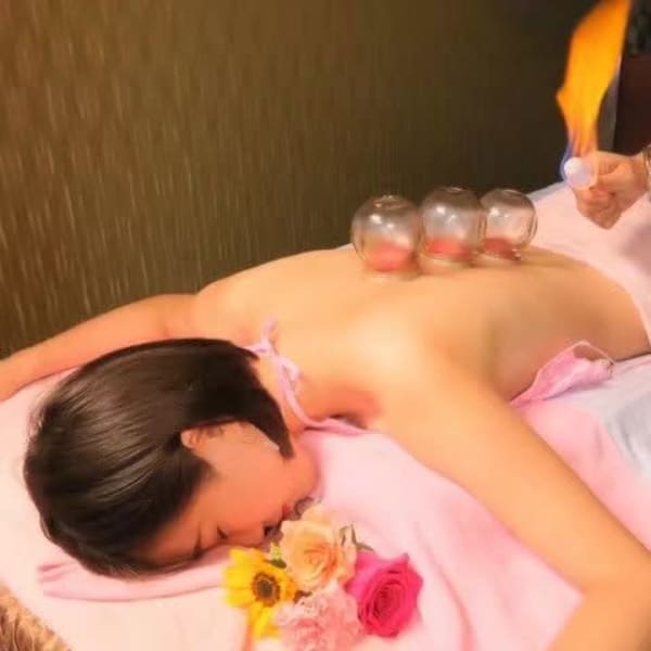 背中スッキリ、血行も良くなります！　★かっさ&カッピング　|翠空 名駅店