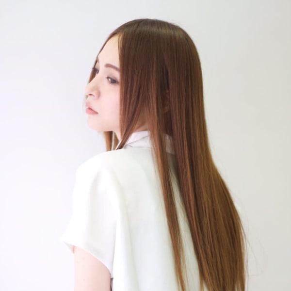 髪のうねりにアプローチ！自然な仕上がりで思わず触りたくなる艷やかな髪に！【美髪ストレート】|kirak 薬院店