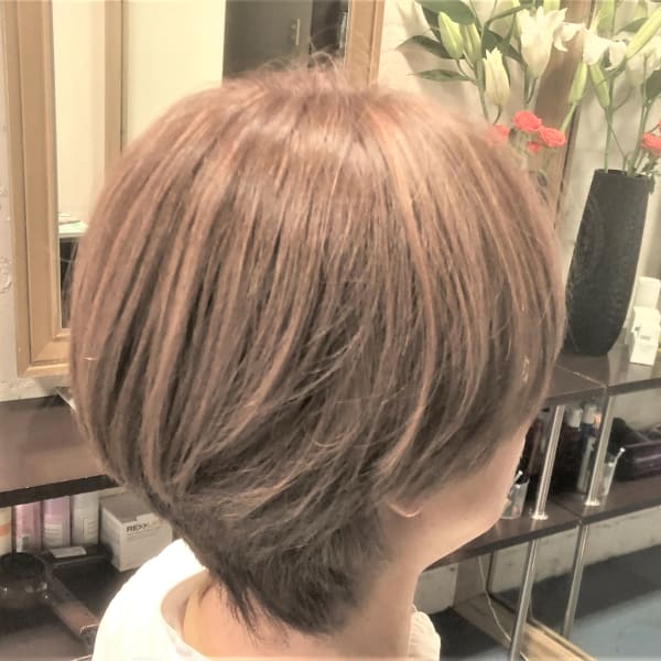 《挑戦してみますか!?》 白髪に悩む30代後半から70代までの「お洒落大人女子」に大人気!|Atelier Da zero