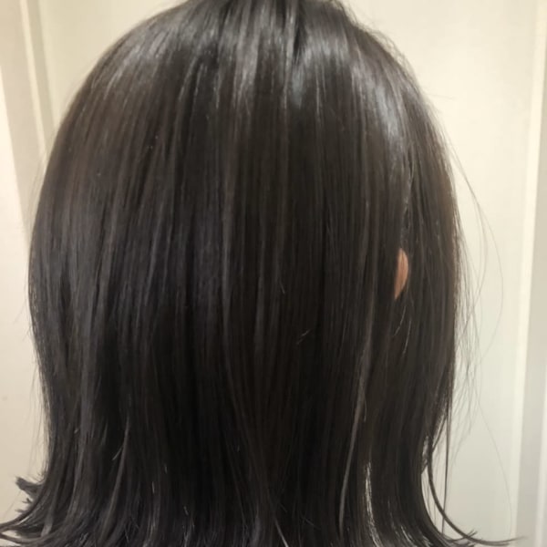 好評♪♪【アディクシーカラー】艶と光沢のある、赤みを抑えた透け感カラーで思わず自慢したくなるヘアに☆|loup