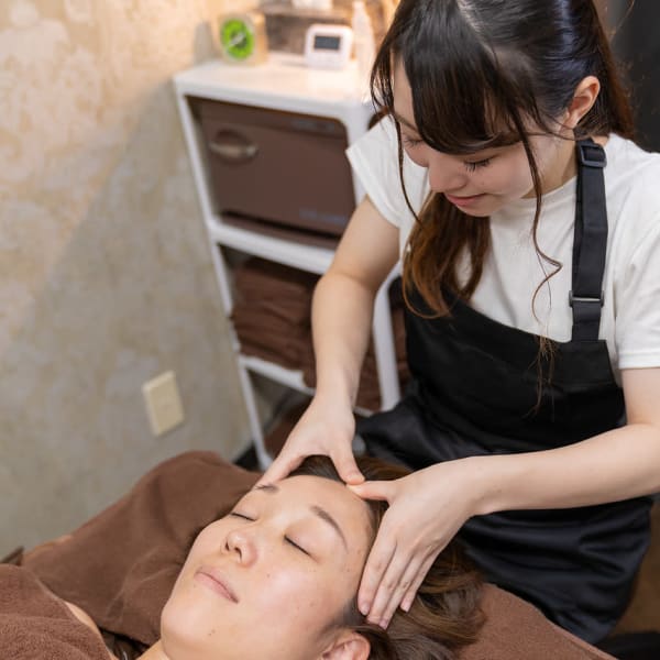 ＜ヘッドスパ＆本気のディープアロマ＞癒しとリフレッシュに！アロマオイルで丁寧にマッサージ♪|Fresh!! 立川本店