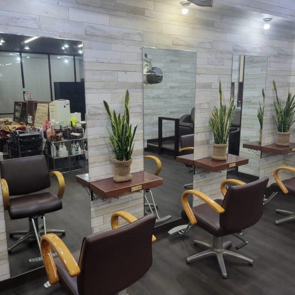 扱いやすさ◎新しい自分に出会えるカット◎磨かれたカット技術で理想のヘアスタイルに♪|Owl