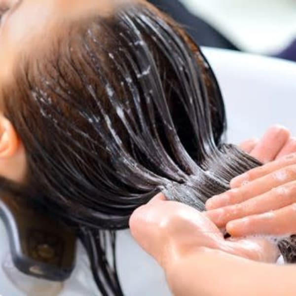 髪と地肌ケアトリートメント|ブルーモスクTOKYO