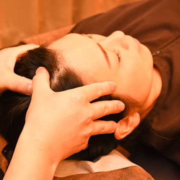 眼精疲労や寝不足にお悩みの方必見！ヘッドマッサージ＆ヘッドスパ|癒し処マイボディ 新橋店