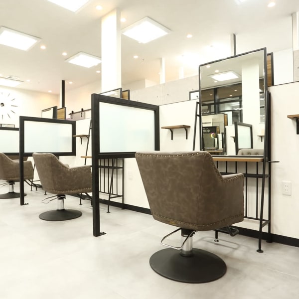 好評♪♪【イノアカラー】豊富なデザインカラーの中から”似合わせ技術”であなた色に♪♪|美容室クラフト イオンタウン旭店