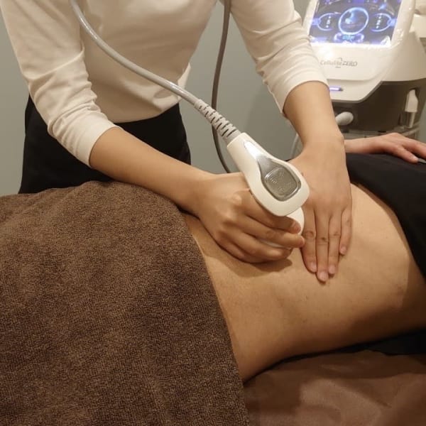 オススメ☆【くびれ作り集中コース】無駄なぜい肉に自慢のテクニックとマシンで徹底サポートいたします♪|お腹エステ Flat BELLY 恵比寿