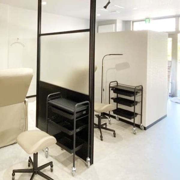 オフィスでも馴染む◎【フラットラッシュ】先端がスプリットしているので柔らかく濃さが出ます♪♪|beauty salon shucre 太田川店