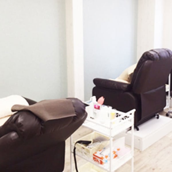 パッチリ目元が叶う♪【パリジェンヌラッシュ】自まつ毛を根元から80度に立ち上げるデザイン☆彡|beauty salon shucre 四日市店