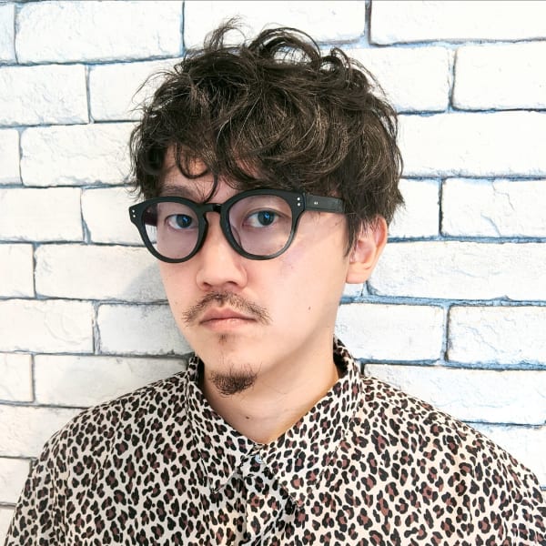 赤みの出ないTHROWカラー◎オフィスでもプライベートでも自然に馴染む髪色に♪♪|RAD HAIR DESIGN