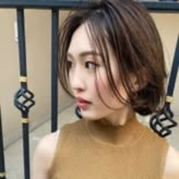 《大人ハイライトやインナーカラー》ワンランク上を目指すオシャレなヘアカラーに！|RAIN　hair&beauty神戸三宮