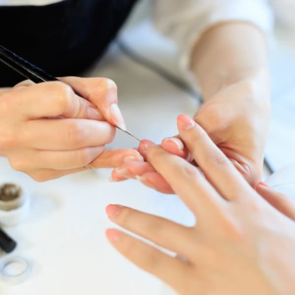 【最新】お爪に優しいフィルイン施術が人気！|BELDAD