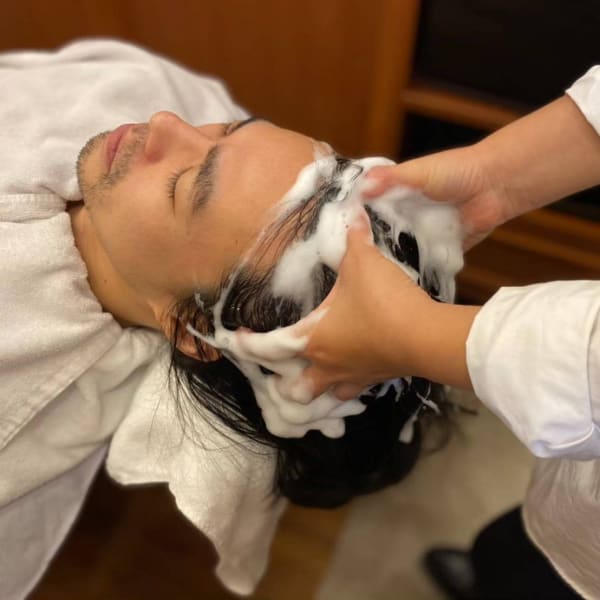 極上の【ヘッドスパ】で至福のリラクゼーションタイム♪日々の疲れに一服の癒しをご堪能ください！|Y's BARBER GINZA 御茶ノ水店