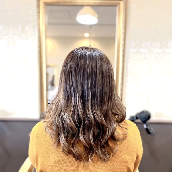 バレイヤージュ☆ダブルカラー+ご褒美3STEPトリートメント☆|Hair design merci