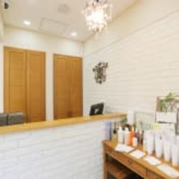 《透明感》お客様の雰囲気と魅力を引き出す◎こだわりのヘアカラーをご用意しています♪♪|アンリササラ