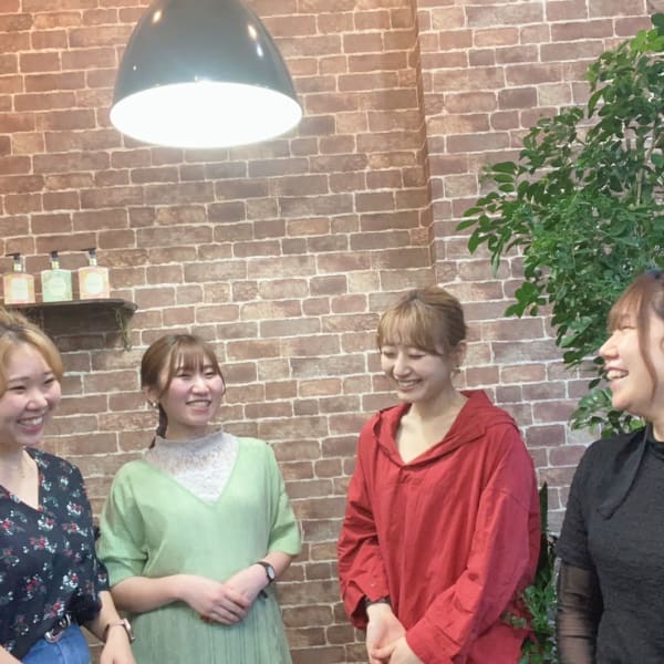 都会の喧騒を忘れてゆったりとした時間を♪女性の髪のお悩みも相談しやすいサロンです!|Lusso libera 池袋店