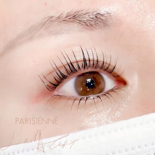 まつ毛を上げるだけで瞳のキラキラ度がアップ♪|Lille 【パリジェンヌ／まつ毛パーマ／マツエク／眉毛】