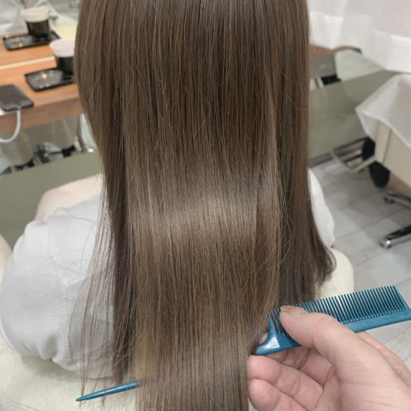 肌と髪に優しい、こだわり抜いたトリートメントを使用した美髪ケアカラー【～YAKUJO~】|soin de brace 立花店【髪質改善/縮毛矯正/酸性ストレート/カットカラー】