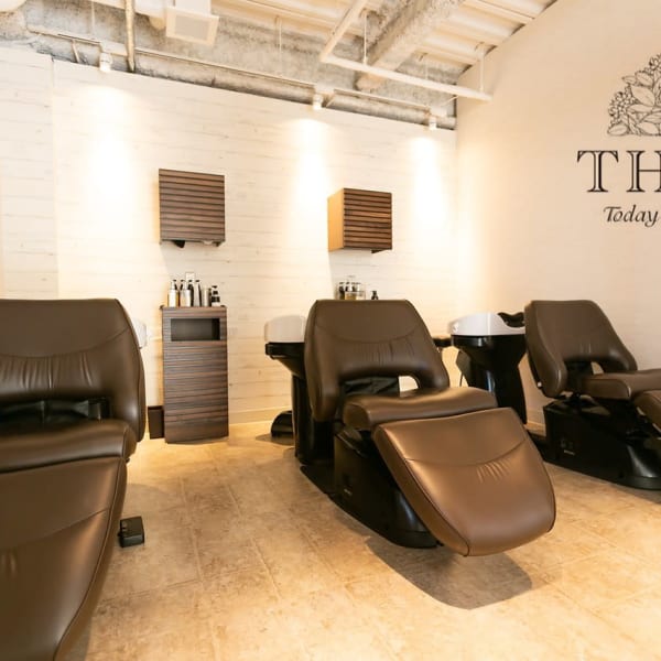 ダメージを集中的にケア◎こだわりトリートメントで潤いあふれる艶やかヘアへと仕上げます♪♪|THETA 東川口