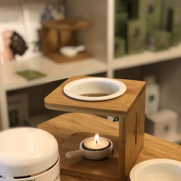 【フェイシャルワックス脱毛】顔脱毛でお肌をツルツルに☆自慢のテクニックであなたのキレイをサポート♪|Luna