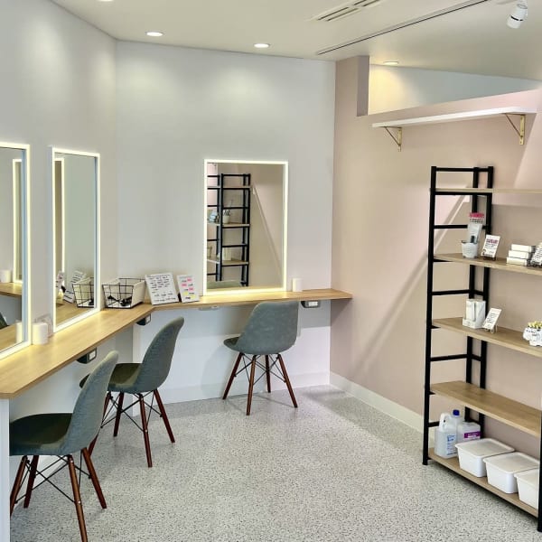 オフィスでも馴染むナチュラルな仕上がり◎【パリジェンヌラッシュリフト】オトナ女子を演出☆|Makea eyelash&beauty 戸田公園