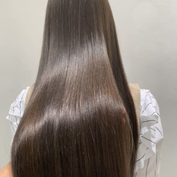 【2022年】最新の弱酸性縮毛矯正 Voyage☆|北千住美容室 髪質改善 完全個室内完結型サロン Sereine salon HANARE