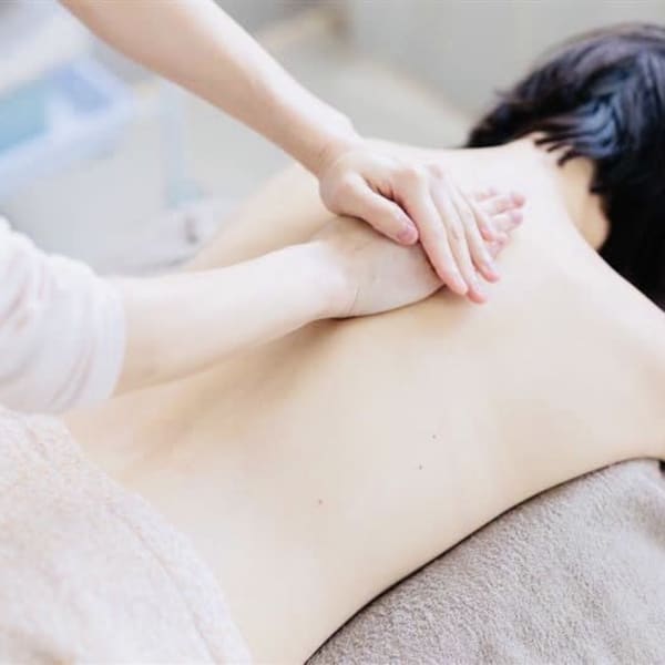 《お子様連れ歓迎》全身アロマリンパ◆オールハンドの極上手技◆たまった疲れをデトックスしませんか？|NADI YOGA SALON