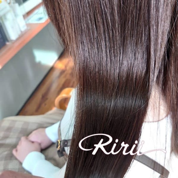 ヘアカラーと同時施術可能。最上級の毛髪再構築髪質改善ケラリファイントリートメントのご紹介|リリー美容室
