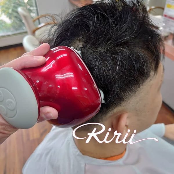 育毛スカルプトリートメント頭皮ケアの効果について 毛穴に詰まった汚れをしっかり落とし、頭皮マッサージ|リリー美容室